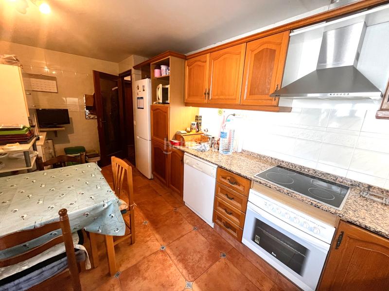 Foto 805a2150-45f3-4feb-8f1e-0493e1e42c79. Appartement dans Barrio Benicalap Valencia