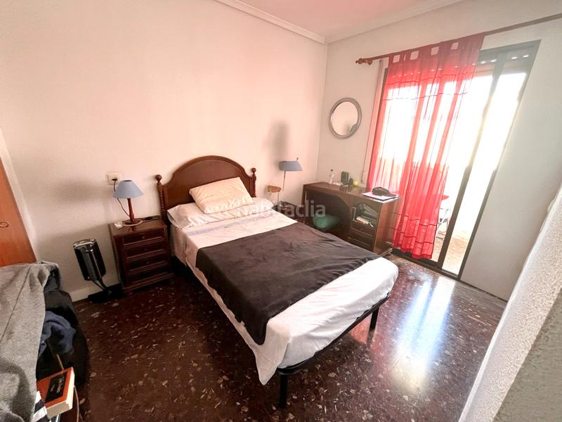 Foto b6edf49c-580f-4390-9701-cb4c8158920f. Appartement dans Barrio Benicalap Valencia