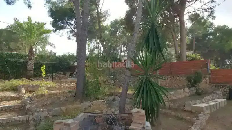 Foto f874852d-0f7e-42fd-a216-71760467df59. Xalet amb aparcament piscina a La Loma Chiva