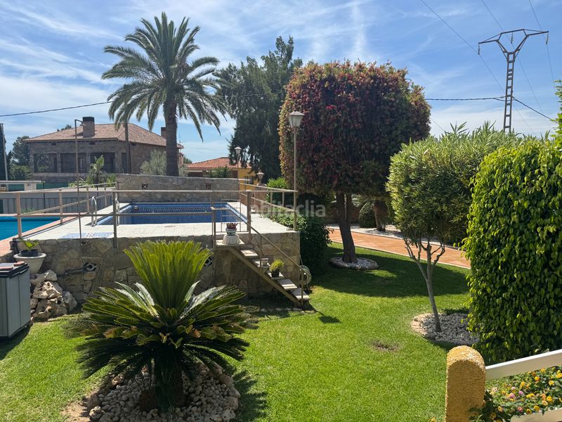 Foto e7ba3d06-0bf5-41ba-8cd9-d00046e46905. Xalet amb aparcament piscina a Moncada