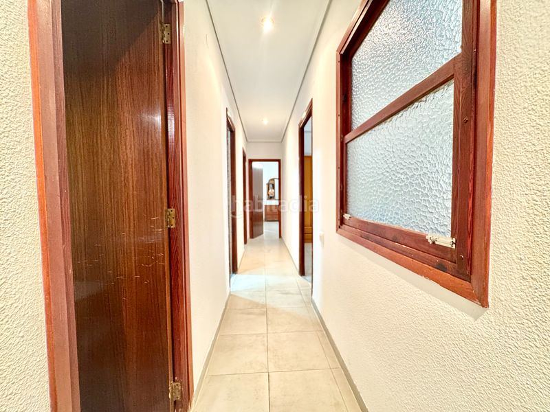 Foto f7ba8f58-ca70-4377-abae-9d6420f25efb. Pis a Sueca Sueca