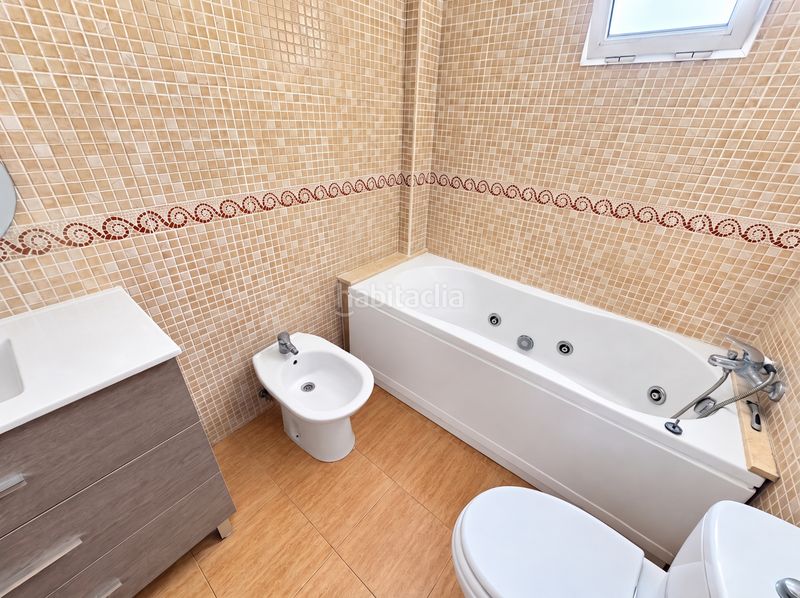 Foto 0e8ede36-4ba9-459b-aa98-a7f1437729cf. Casa adossada a Sueca Sueca