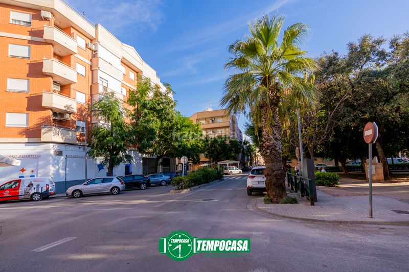 Foto b78c9bf3-972a-4122-957d-994eeac62178. Casa adosada en Moncada