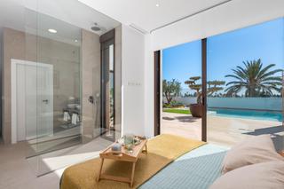 Chalet à Las Lomas de Rame-Bahía Bella. Residencial serena views el nuevo oasis de lujo en los alcázares
