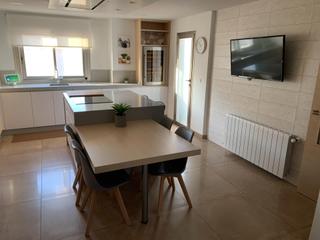 Chalet à Dolores. Chalet adosado en venta en calle doctor fleming, 31