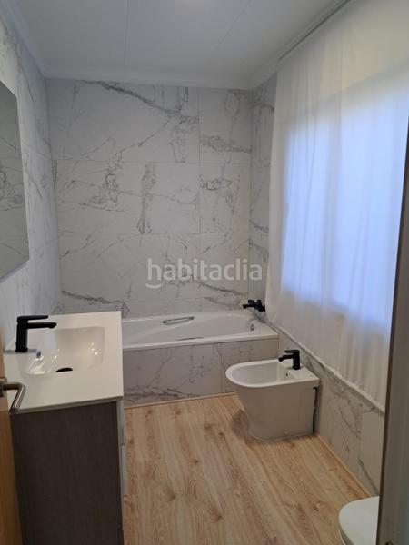 Foto 8275b1fb-65f1-4274-8346-bf7df95a8674. Casa con parcheggio in Orihuela ciudad Orihuela