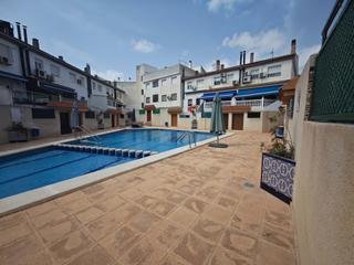 Casa a La Raya. Exclusivo tríplex reformado con piscina y chimenea en plena huer