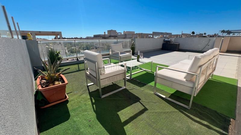 Foto e9f4e8de-2975-477d-b65e-64775b35e4a0. Piso impresionante apartamento de 2 habitaciones en mil palmeras en Alicante