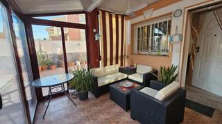 Maison jumelée à Santiago de La Ribera. Chalet pareado en esquina con domótica y placas solares  440 m d