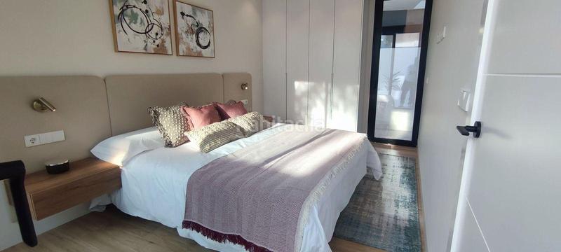 Foto 330d27d2-cc62-4605-b90f-e42ffe7da028. Chalet avec parking dans Pueblo Latino Pilar de la Horadada