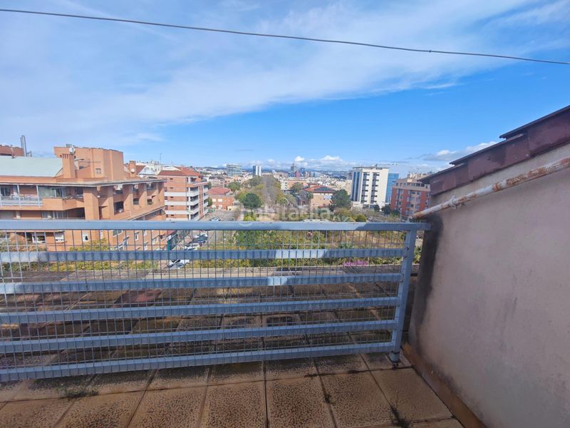 Foto f4586dd4-6f73-48e9-b965-6d25ffc0fd11. Pis amb aparcament a El Ranero Murcia