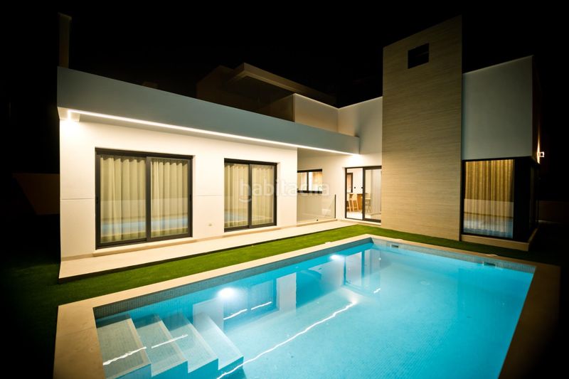 Foto 6e582468-221f-4578-b72b-2906789c348b. Chalet tu paraíso en torre pacheco te espera! en Centro Alcázares (Los)
