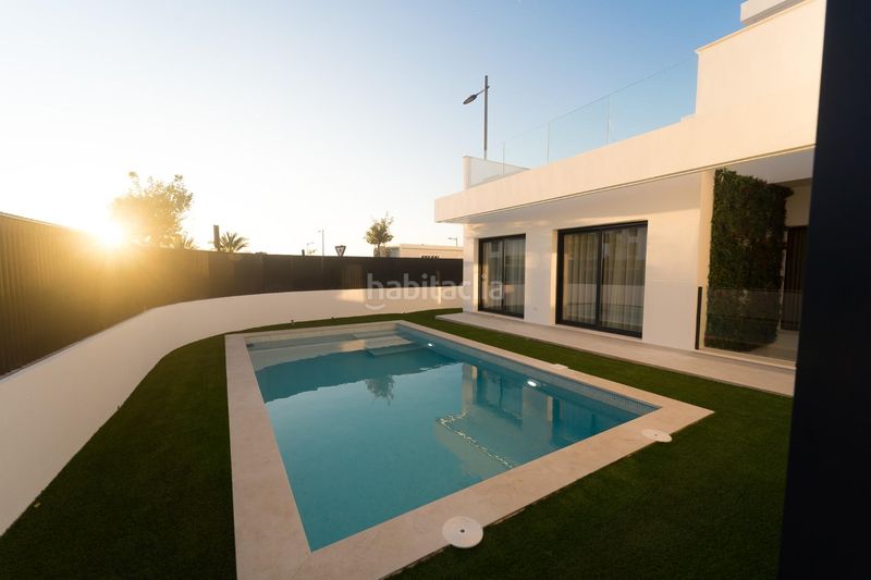 Foto fa12cf65-0ec6-444b-a7e7-47b570f5ed14. Chalet tu paraíso en torre pacheco te espera! en Centro Alcázares (Los)