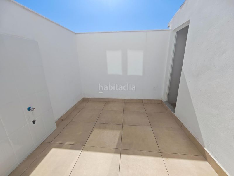 Foto a1bbfca6-5b23-4f55-8b5f-d8e1acfc8f48. Àtic amb aparcament a Beniaján Murcia