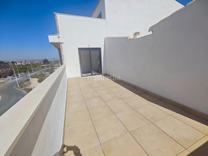 Foto cc952d0e-53fb-47fc-afe8-48fab63d6b10. Àtic amb aparcament a Beniaján Murcia