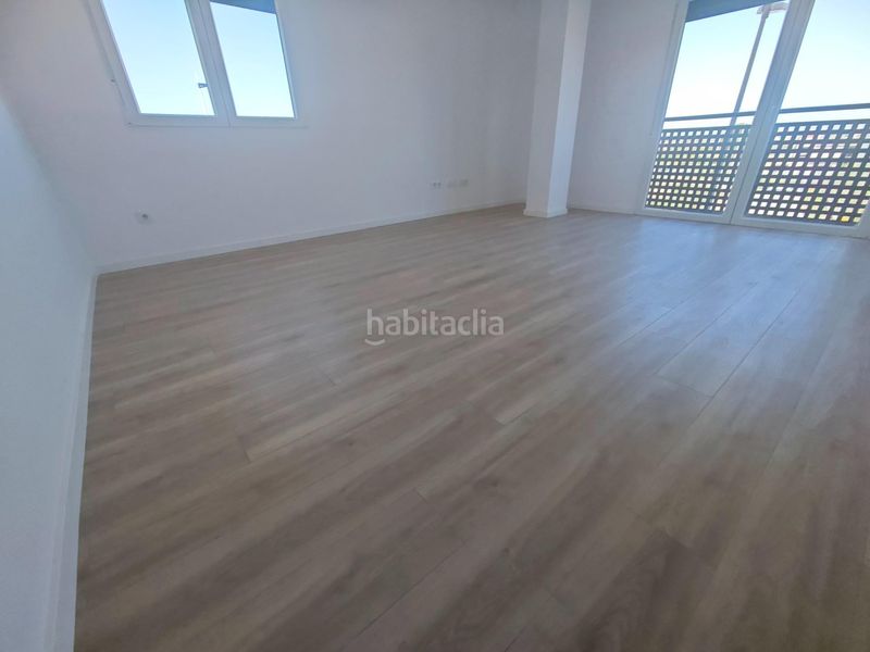 Foto d84cf3b8-b16e-49e6-834c-fd1408f3bd8b. Pis amb aparcament a Beniaján Murcia