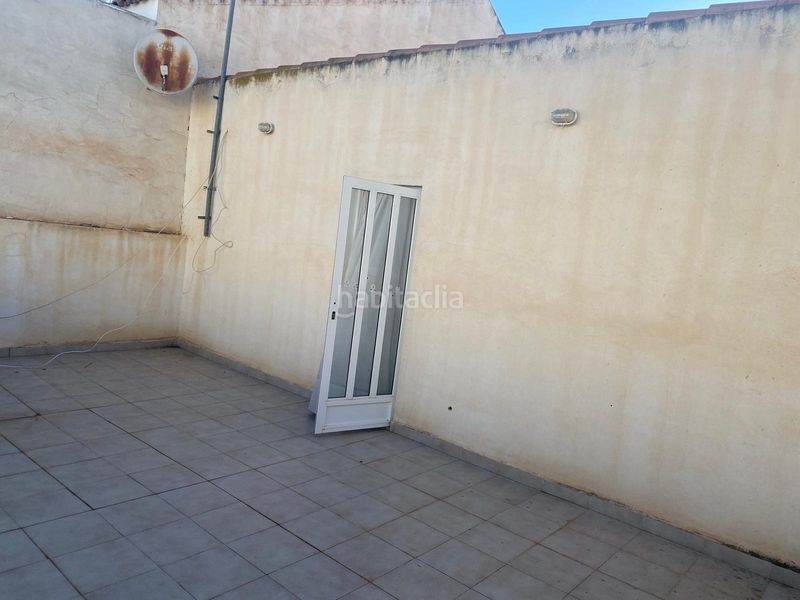 Foto e5da6239-6bf2-472f-9722-c09cf80f24f4. Casa adossada amb calefacció aparcament a Ceutí