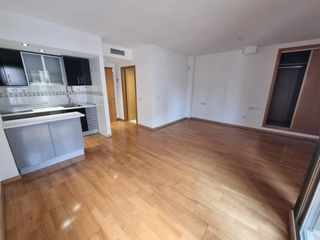 Pis a Juan Carlos I. Estudio en venta en juan carlos i  una de las mejores zonas de m