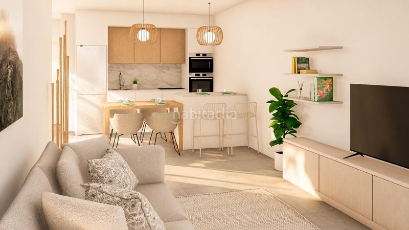 Foto 1e3d6099-afd8-46c5-be4d-c84585b5a388. Casa amb aparcament a Roldán Torre - Pacheco