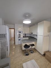 Lloguer Pis a Centro. Moderno piso en alquiler en los alcázares por 690mes