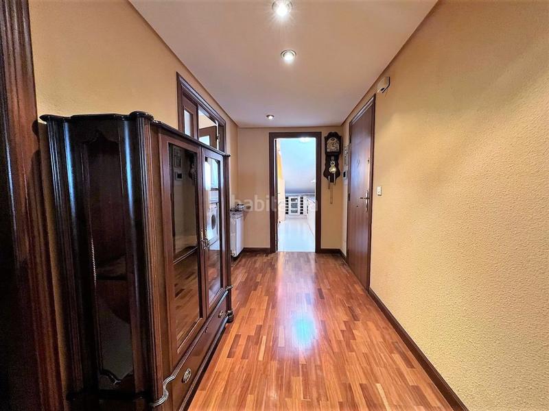 Foto 0243e452-012c-4396-ad66-90a64b290a07. Piso  en venta en centro, 2 dormitorios. en Ensanche Vitoria - Gasteiz