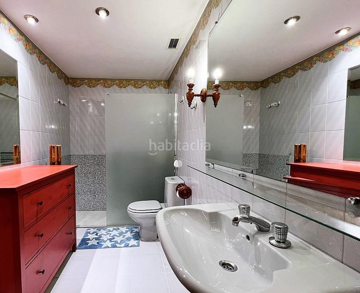 Foto 60bfa086-b4d4-40af-b2cb-1a862a4022e8. Piso  en venta en centro, 2 dormitorios. en Ensanche Vitoria - Gasteiz