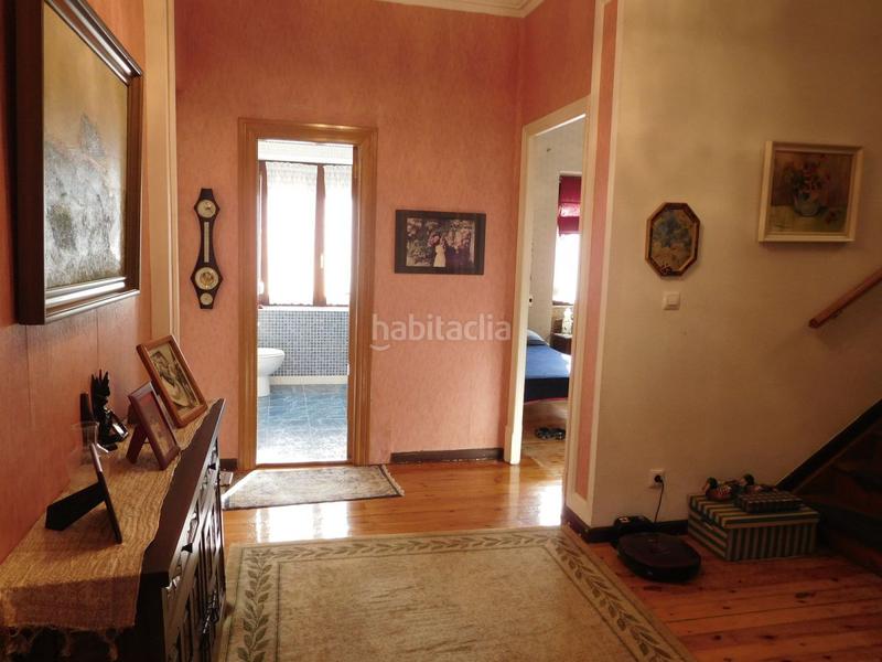 Foto 428f9d40-c5f7-480c-94cf-6e630500f839. Casa adossada amb calefacció a Judimendi Vitoria - Gasteiz