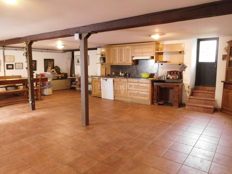 Foto fabf8b9b-f1b9-429c-97b2-80db23056497. Casa adossada amb calefacció a Judimendi Vitoria - Gasteiz