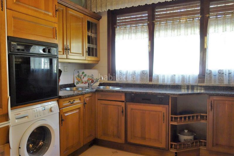 Foto be5f0839-a6b7-4509-ac5b-954cc36f13e5. Casa a schiera con riscaldamento parcheggio in Mendizorrotza - Armentia Vitoria - Gasteiz