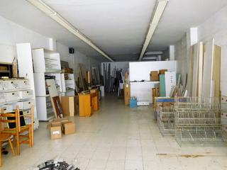 Location Local commercial  Pintor adrian aldecoa kalea. Local com. en alquiler en san martín.