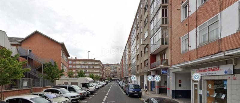 Foto 9469cb65-8f38-4b74-b9e4-03d6057ceffc. Autoparkplatz in El Pilar Vitoria - Gasteiz
