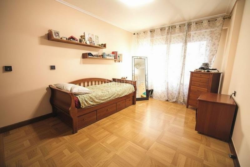 Foto 106cc2ce-035c-42bb-8f66-8a6345efd8ad. Appartement avec chauffage dans Ensanche Vitoria - Gasteiz