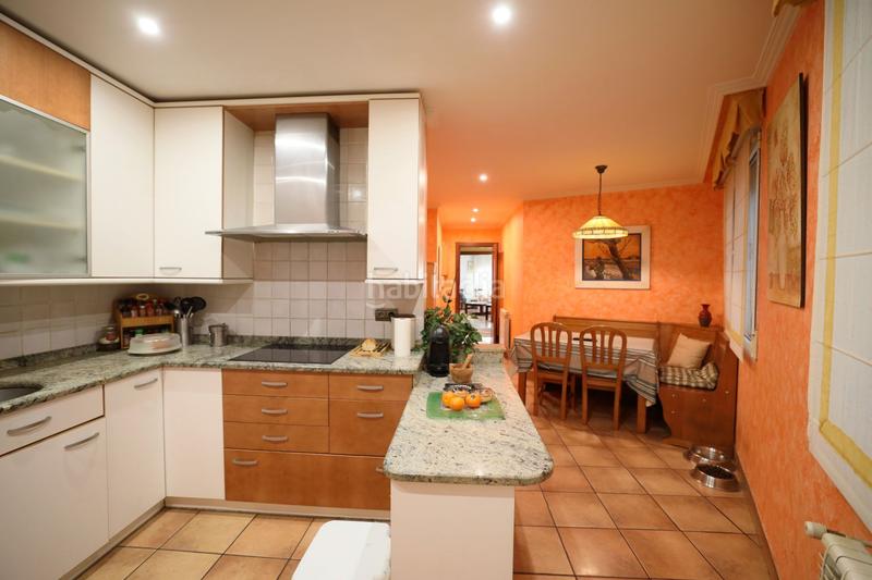 Foto 3312db23-80a5-4a97-b01d-4345d2e57239. Appartement avec chauffage dans Ensanche Vitoria - Gasteiz