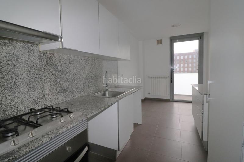 Foto 93896aed-57be-44ba-be7e-d2c0bae46a07. Pis amb calefacció aparcament a Zabalgana Vitoria - Gasteiz
