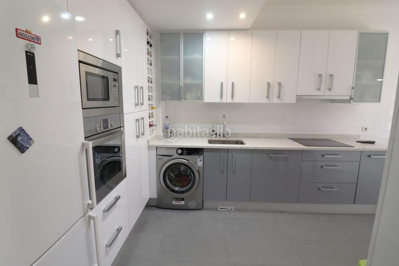 Foto 6a89c49d-de90-4e05-b229-33e2adb0b106. Casa adossada amb calefacció aparcament a Salburua - Arantzabela Vitoria - Gasteiz
