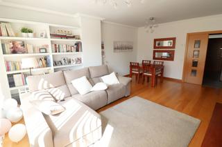 Casa adossada  Riga. Adosado en venta en salburua, 5 dormitorios.