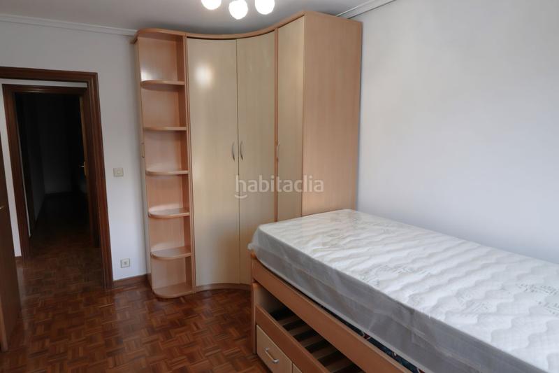 Foto 8b896cf7-79f5-46c2-a80c-27dbf9a368e2. Alquiler piso  en alquiler en arambizkarra, 3 dormitorios. en Vitoria - Gasteiz