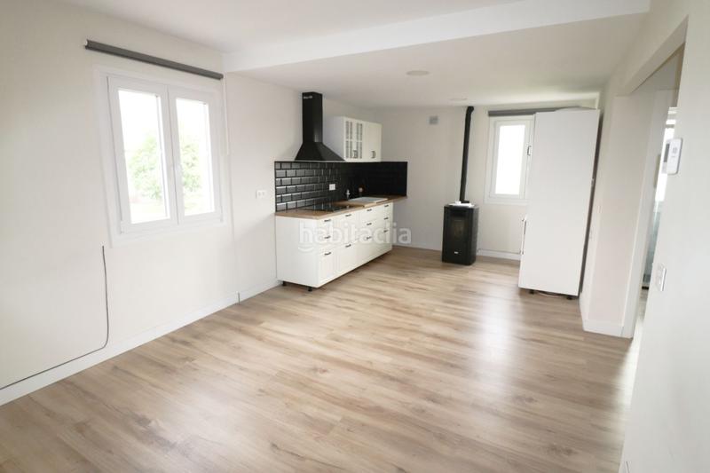Foto 6aa1d36f-a7d6-43a4-a32c-82e4adb54dec. Casa  en venta . en Zambrana