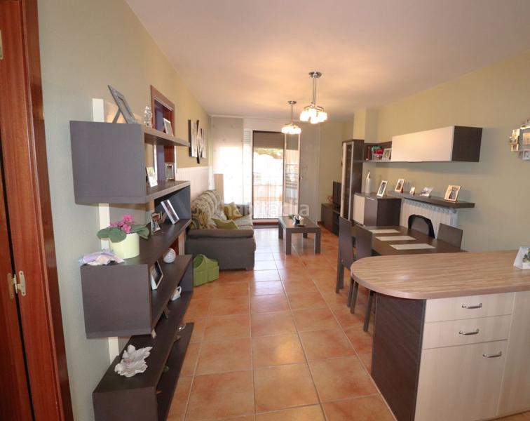 Foto cc4f2d8a-fadd-404e-a93c-83c782d389f8. Etagenwohnung mit heizung parking in Alesanco