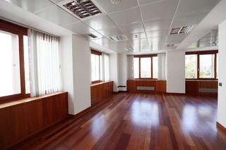 Rent Office space in Ensanche. Oficina en alquiler en centro, 1 dormitorio.