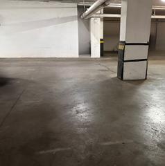 Aparcament cotxe  Florida. Garaje en venta en centro.