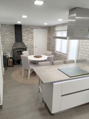 Maison à Abetxuko. Casa en venta en abetxuko, 3 dormitorios.