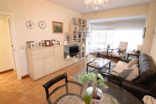 Pis  Adriano vi. Piso en venta en lovaina, 2 dormitorios.