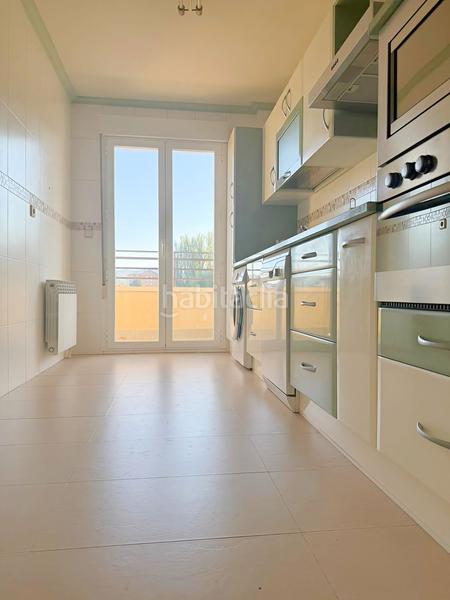 Foto e2ccc8ef-251e-402f-a9bd-ddcae8ff6f1c. Appartement avec chauffage parking dans San Martín Vitoria - Gasteiz