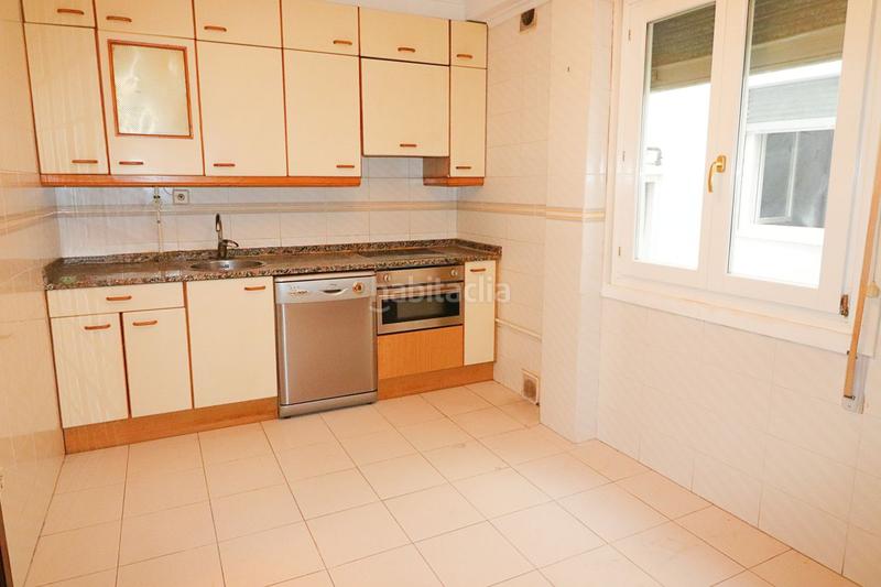 Foto 68dfb749-e6fc-4d58-8c41-ed6b2d1b8e5f. Appartement avec chauffage dans Ensanche Vitoria - Gasteiz