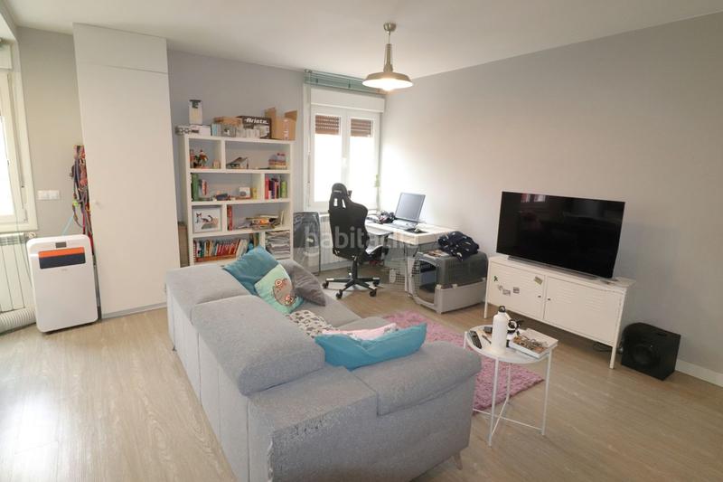 Foto 37d3ebdb-3384-4725-9f9c-14c63179d6c5. Pis amb calefacció a El Anglo Vitoria - Gasteiz