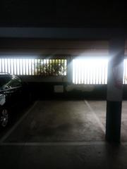 Parking coche  Landaberde kalea. Garaje en venta en lakua.