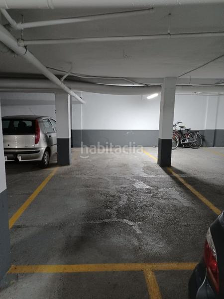 Foto 70977d93-b0d0-4b4e-8243-cd93cf5aaf76. Autoparkplatz in El Pilar Vitoria - Gasteiz