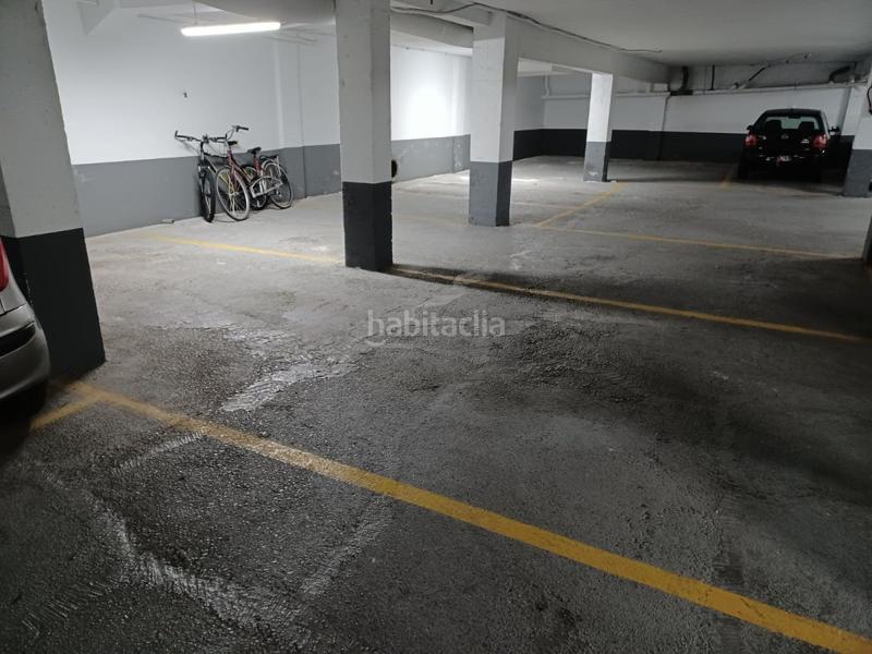 Foto a10f51be-9b62-4ec6-b2fc-f6a08d6d81fb. Autoparkplatz in El Pilar Vitoria - Gasteiz