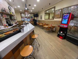 Local commercial  Calle madrid. Local comercial acondicionado como bar-cafeteria. ideal para emp